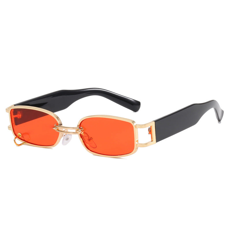 Dame moteriktig solbrille med innovativ rektangulær design og elegante metallakenter Luvikno
