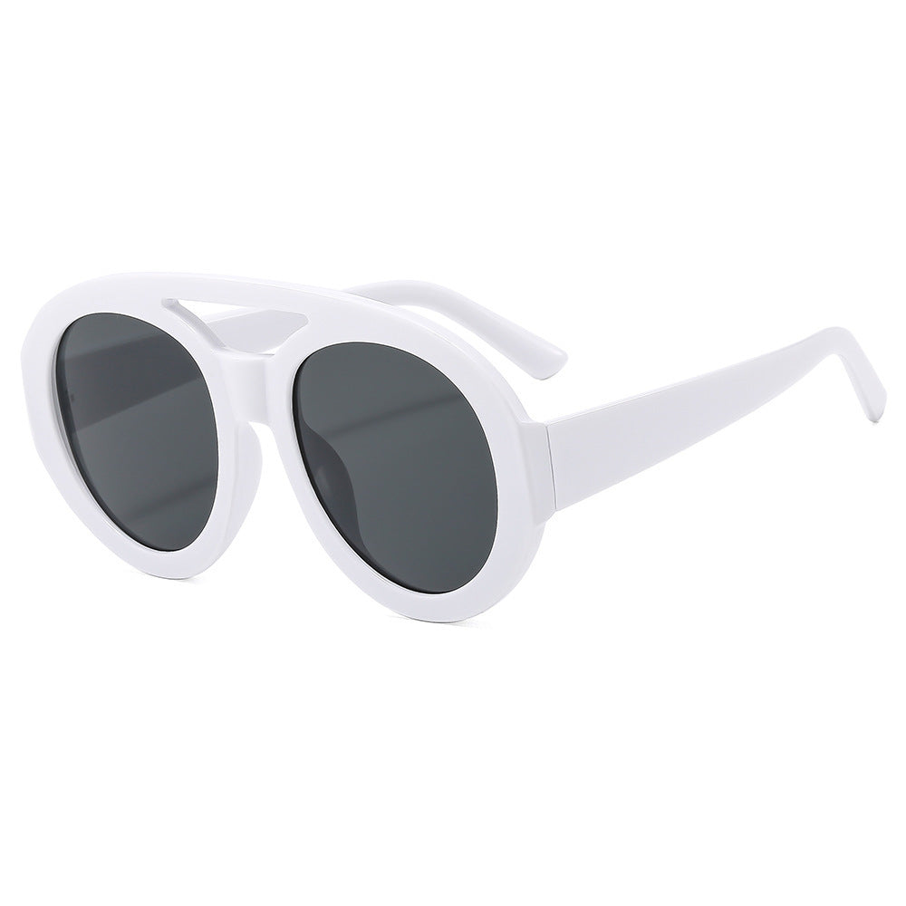 Dame Mote Solbriller i futuristisk oversized-design Luvikno
