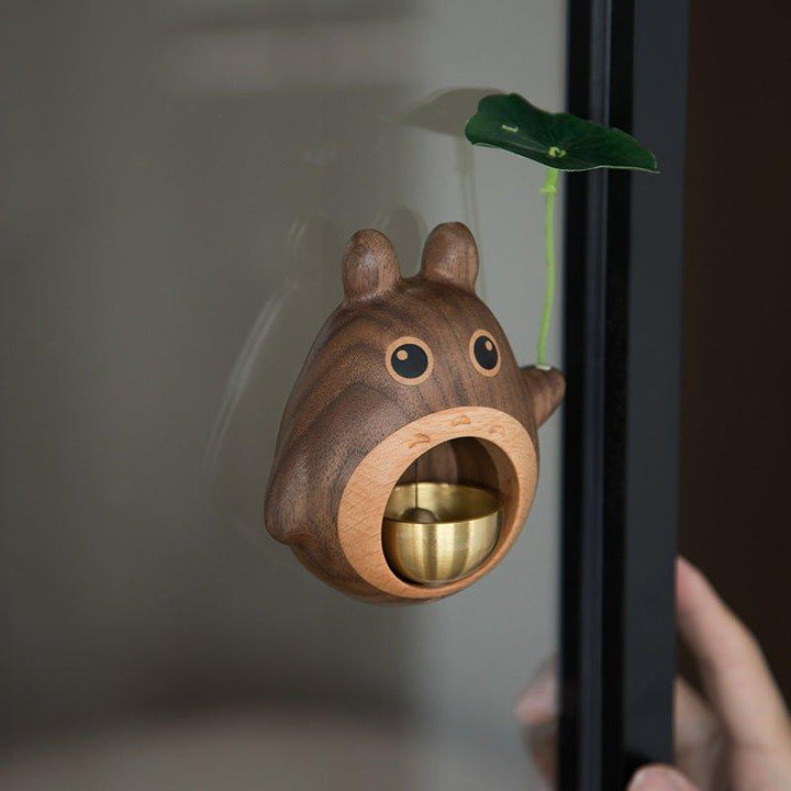 Håndlaget Tre Totoro Dørklokke Med Metallklokke | Luvikno