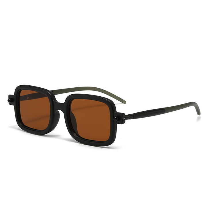 Dame moteriktig kvadratisk brille med stilige detaljer Luvikno