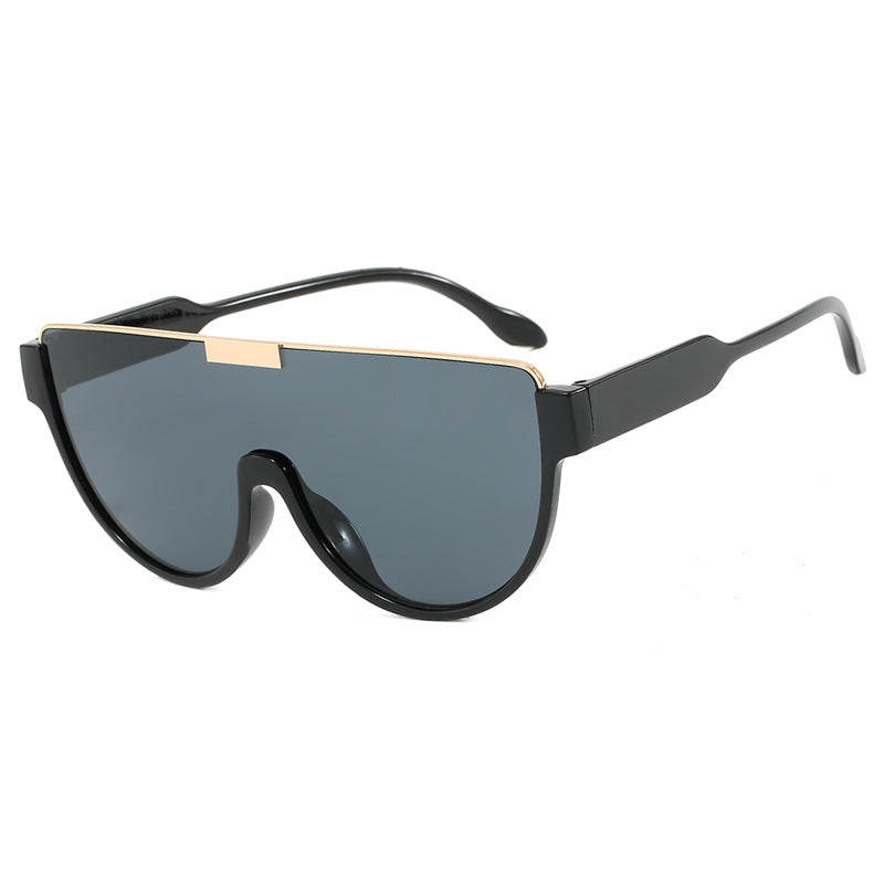 Dame Motebærende Oversized Solbrille Luvikno