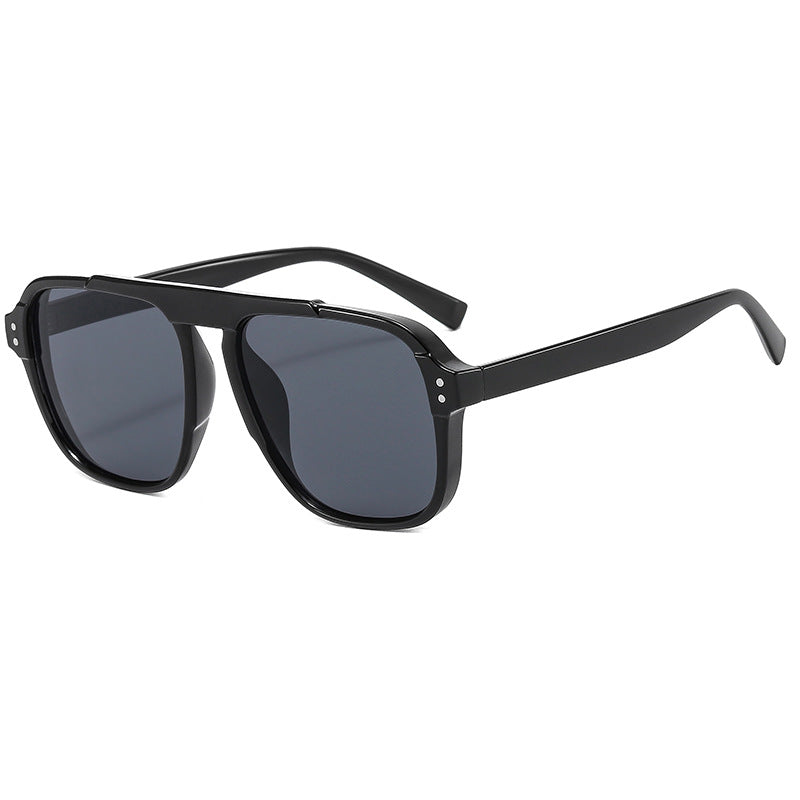 Dame geometrisk solbrille med polarisert gult glass Luvikno