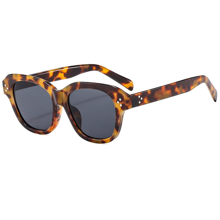 Dame solbrille i elegant retrostil med høyt beskyttende UV-filter Luvikno
