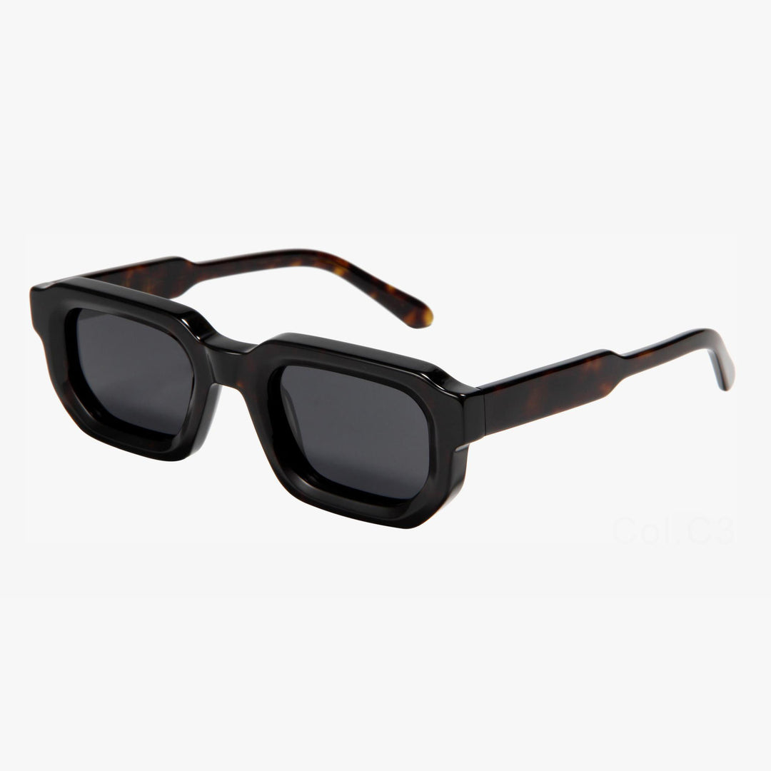 Dame solbrille i moderne geometrisk design fra Luvikno
