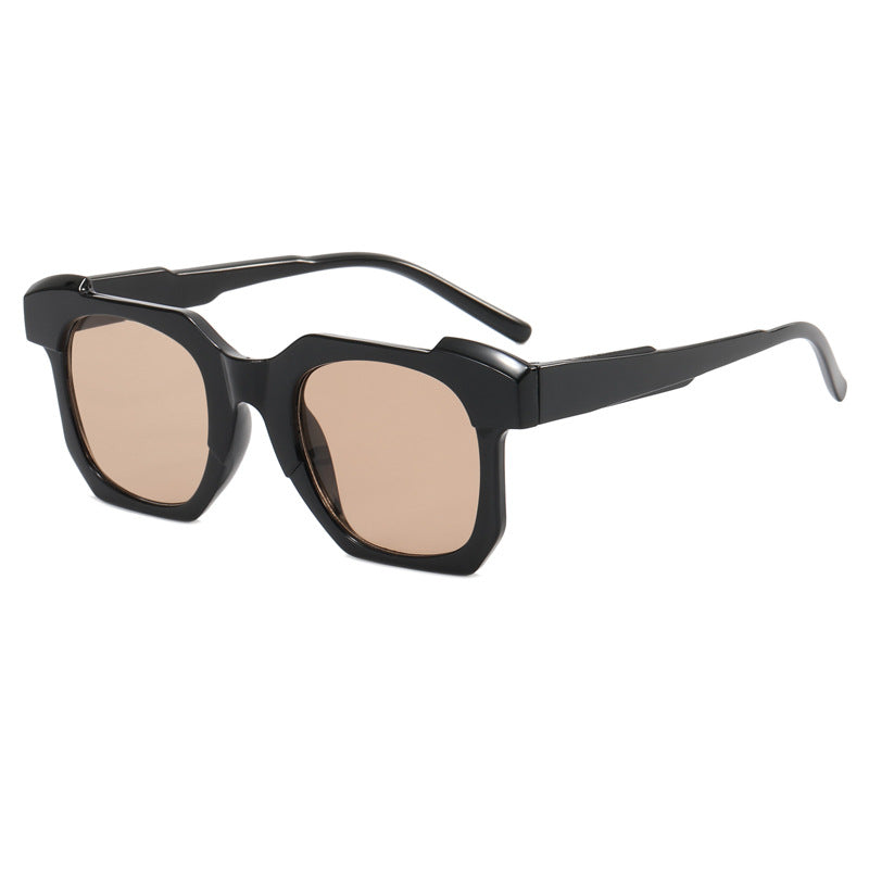 Dame moteriktig solbrille i innovativt heksagon-design Luvikno