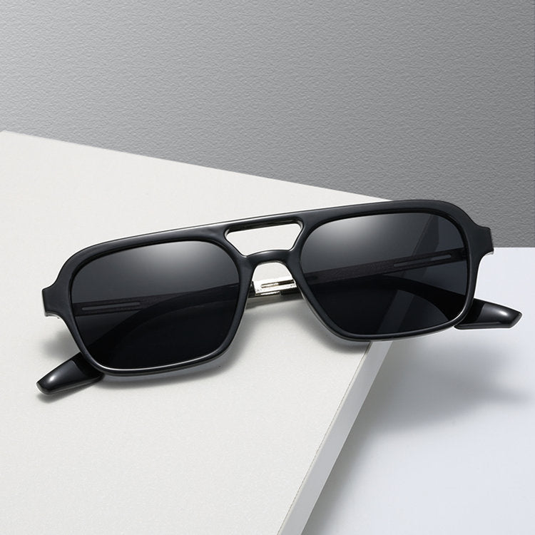 Dame designer solbrille med blå linser Luvikno