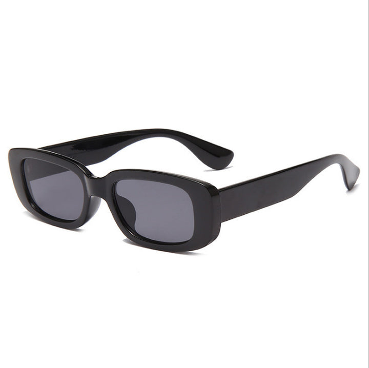 Dame moteriktig solbrille med trendy havskjell-design Luvikno