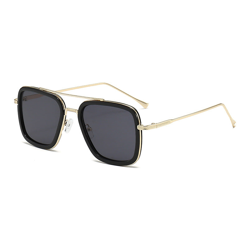 Dame moteristisk kvadratisk solbrille med glamorøs metallramme Luvikno
