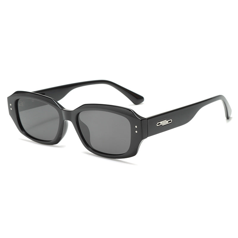Dame trendy firkantet solbrille med innovativ gjennomsiktig ramme Luvikno