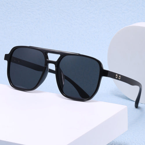 Dame moteriktig brille i robust sportdesign Luvikno