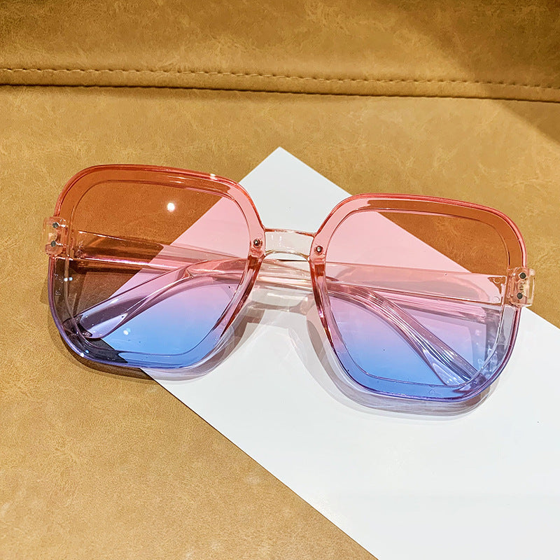 Kvinnenes trendy statement solbriller Luvikno