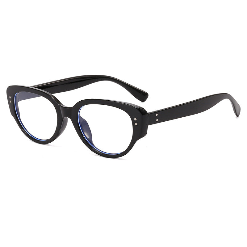 Dame moteriktig solbrille med markant design Luvikno