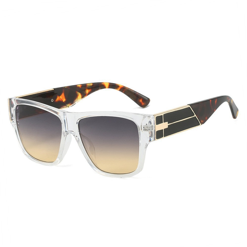 Dame moteriktig oversized solbrille med elegant ramme Luvikno