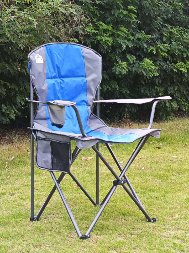 Kvinnens komfortable campingstol med koppholder Luvikno