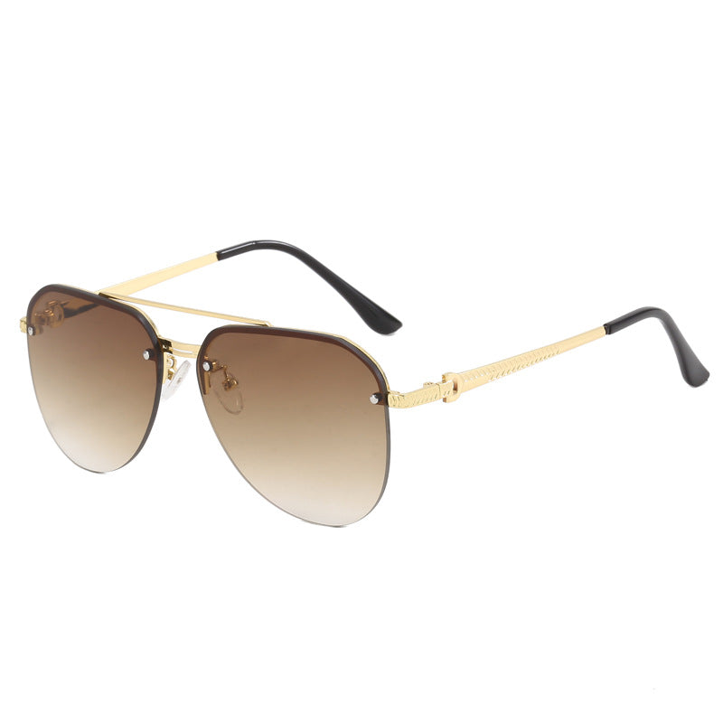 Damer elegant pilot solbrille med høy UV-beskyttelse og stilfull ramme Luvikno