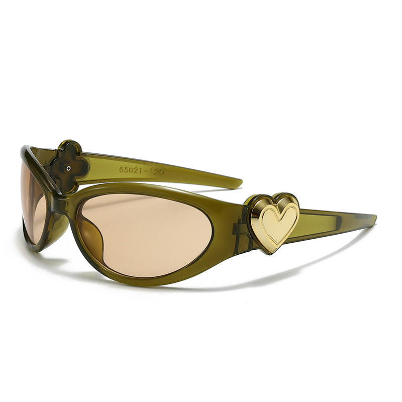 Dame moteriktig solbrille i stilfullt hjerte-design Luvikno