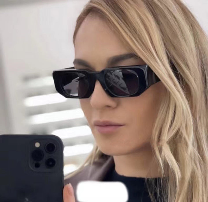Dame Modisch solbrille med kantet ramme og UV-beskyttelse Luvikno
