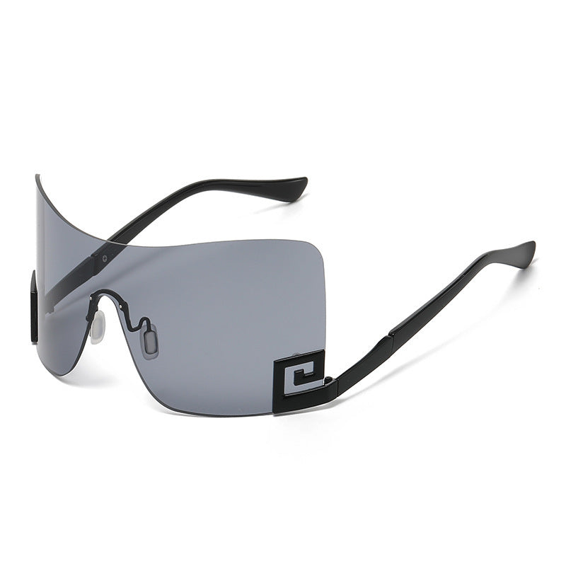 Dame Oversized Shield-solbrille med ekstravagant design Luvikno