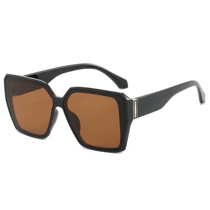 Dame moteriktig geometrisk solbrille i urban stil Luvikno
