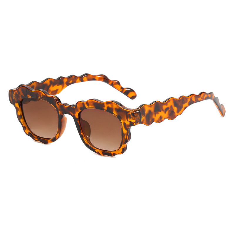 Dame Fashion-solbrille i trenddesign Luvikno