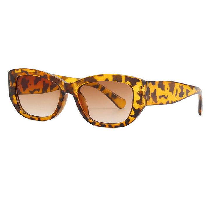 Dame moderne Cat-Eye solbriller laget av robust plast Luvikno