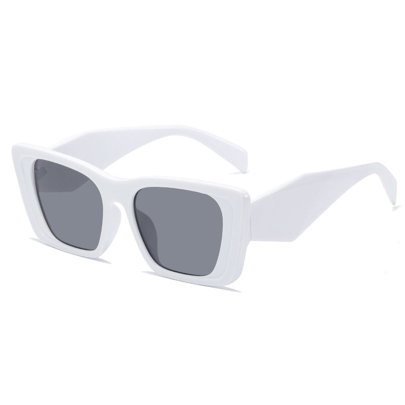 Dame moteriktig solbrille i avantgarde-stil Luvikno