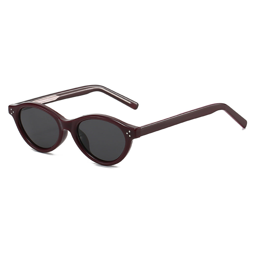 Dame Cat-Eye solbriller med elegant, transparent ramme og UV400-beskyttelse Luvikno