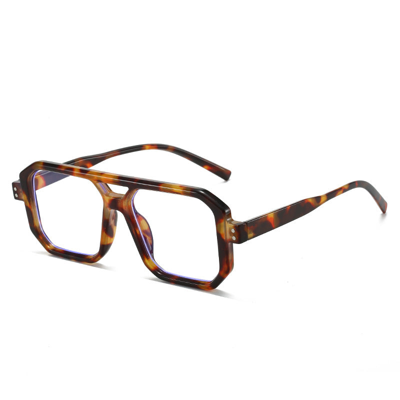 Dame moteriktig solbrille i moderne åttekantet design Luvikno