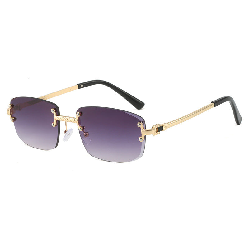 Dame moteriktig solbrille i innovativ design Luvikno