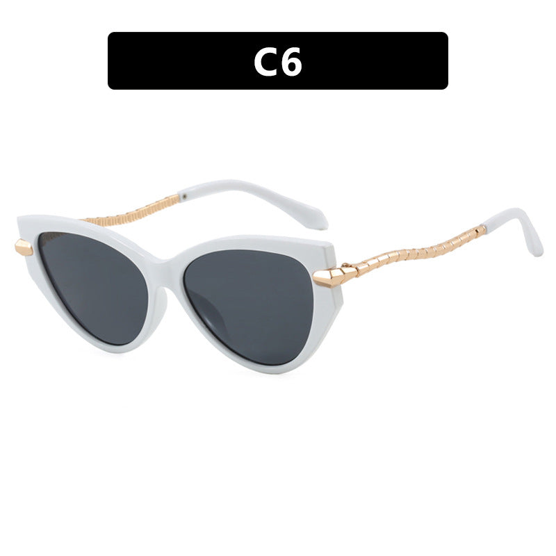 Dame Cat-Eye solbriller med elegant metallramme og stilige aksenter Luvikno