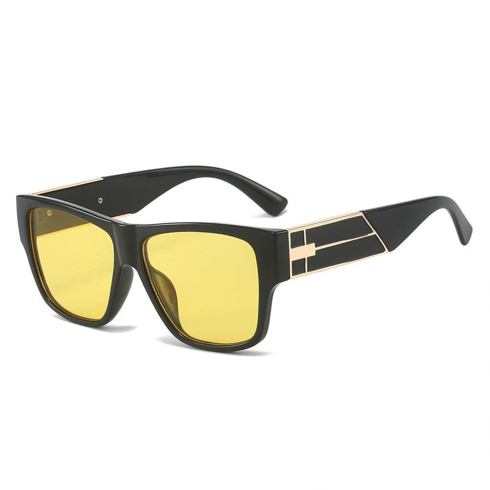 Dame moteriktig oversized solbrille med elegant ramme Luvikno