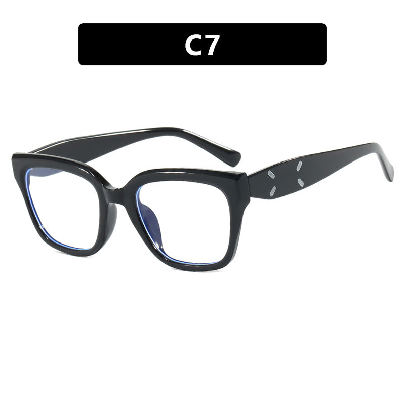 Dame moteriktig kvadratisk solbrille med UV-beskyttelse og elegant plastramme Luvikno