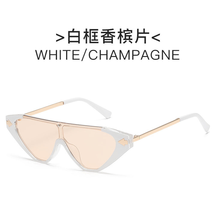 Dame futuristisk solbrille med markant design Luvikno