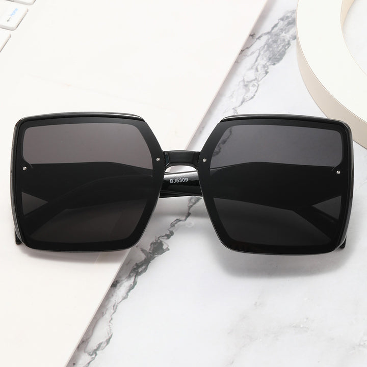 Dame overdimensjonert kvadratisk solbrille Luvikno