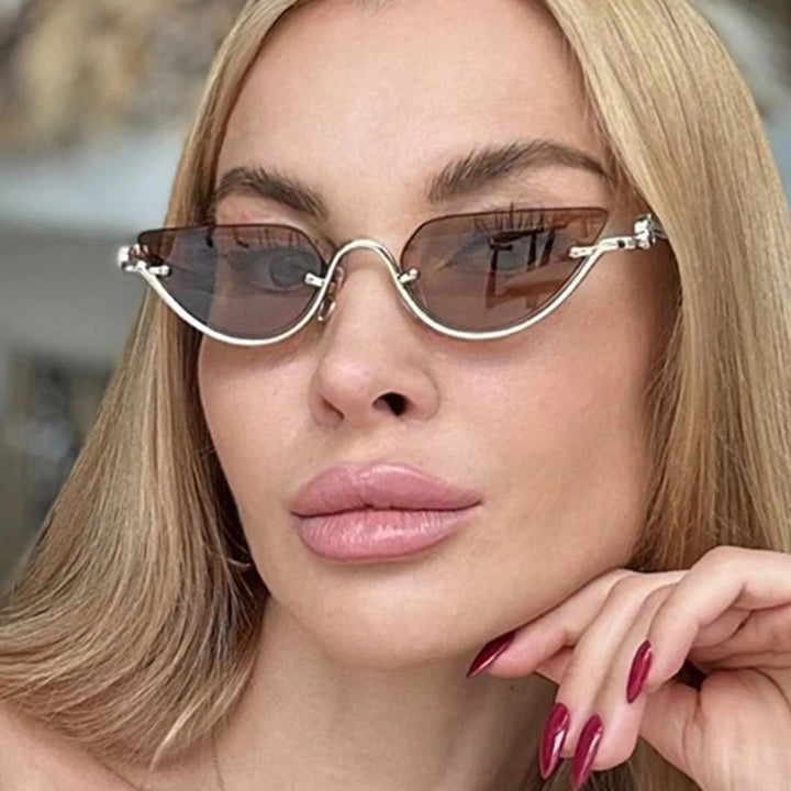 Dame Cat-Eye solbriller med gullfarget metallramme og UV-beskyttelse Luvikno