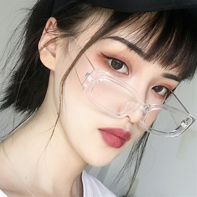 Dame mote solbrille i futuristisk transparentdesign Luvikno