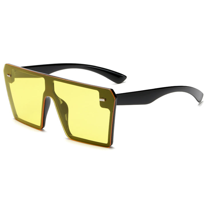 Dame Oversized solbriller i futuristisk design Luvikno