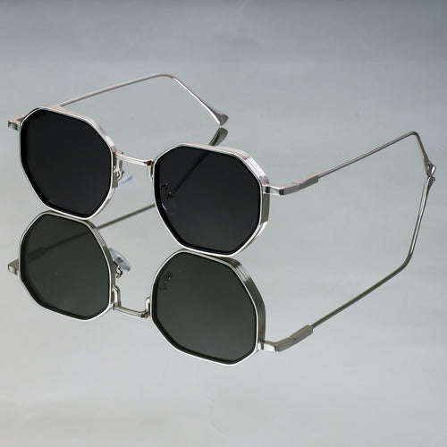 Dame solbriller i elegant, geometrisk stil med holdbar ramme Luvikno