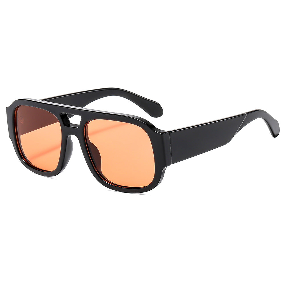 Dame Sporty solbriller i moderne design med praktisk UV-beskyttelse Luvikno