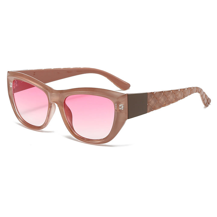 Dame Cat-Eye solbrille med elegant, transparent ramme Luvikno