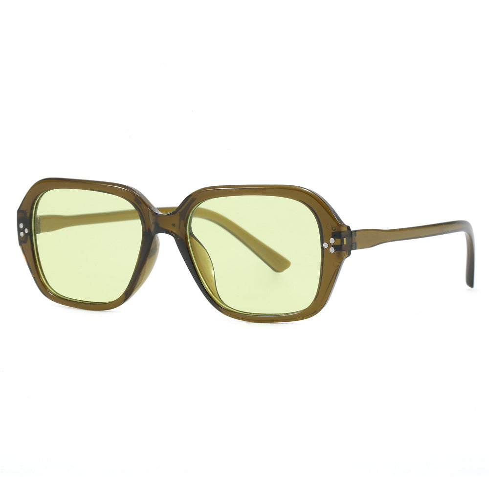 Dame moteriktig oversized solbrille i elegant design Luvikno