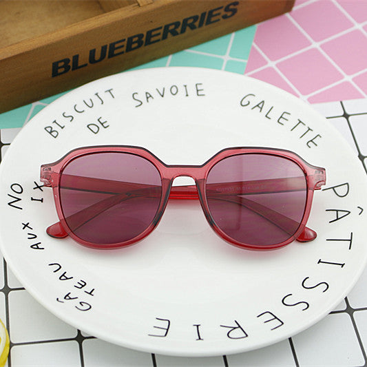 Dame moterik solbrille i elegant, åttekantet design Luvikno