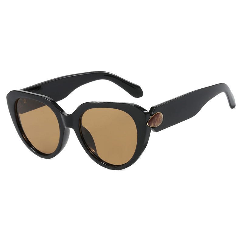 Dame Cat-Eye solbriller med iøynefallende design og beskyttende UV-filter Luvikno