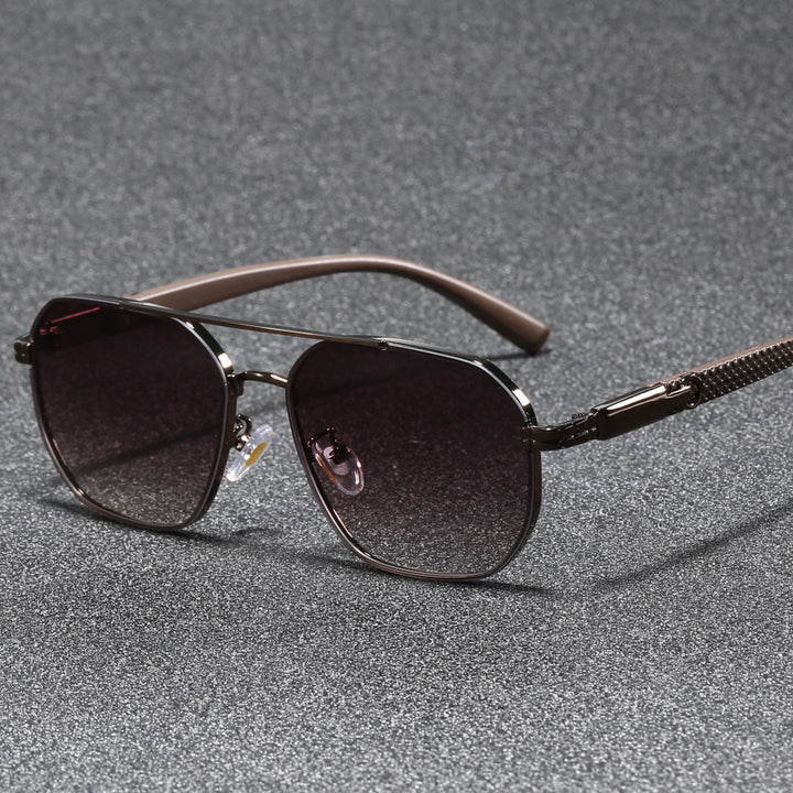 Dame moteriktig solbrille med stilige aksenter Luvikno
