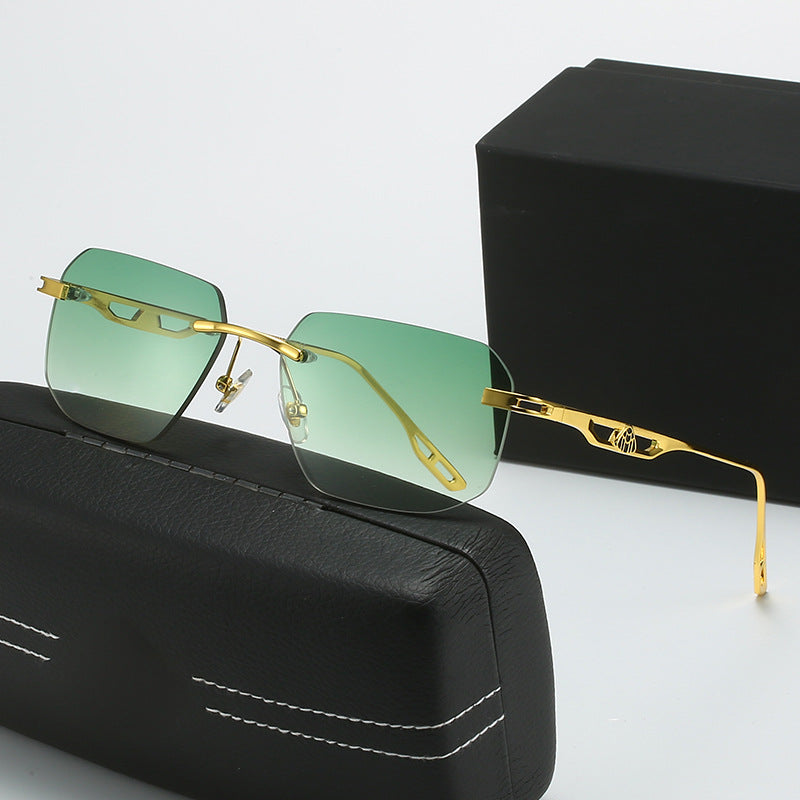 Dame moterik solbrille med luksuriøs ramme og ergonomisk design Luvikno