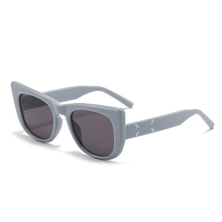 Damer moderne oversized solbriller i unikt design Luvikno