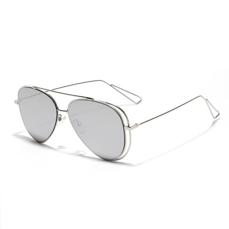 Dame Retro-flyger solbrille med sølvfarget metallramme og speilglass Luvikno