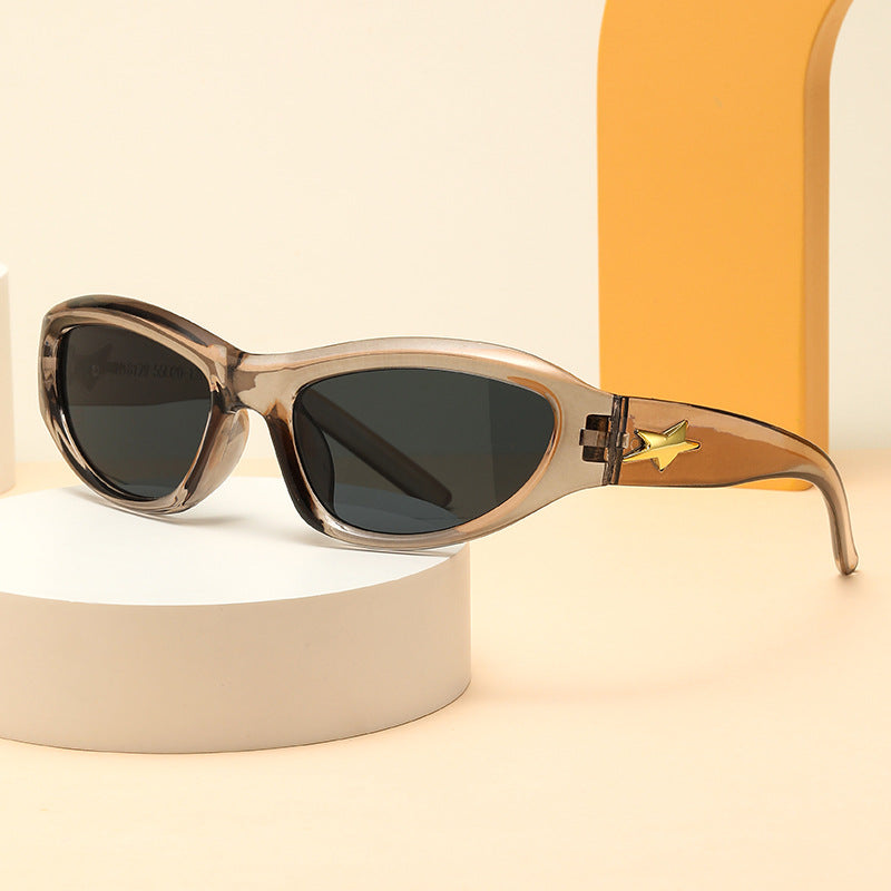 Dame moteriktig solbrille med stilig kattøy-design Luvikno