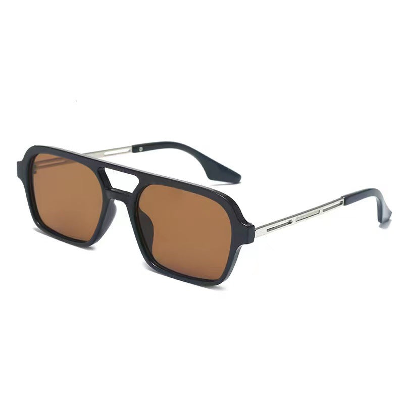 Dame designer solbriller med elegant transparent ramme og gule glass Luvikno