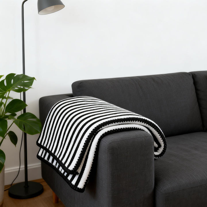Dame varm komfortabel fleece-teppe med elegant stripe-struktur Luvikno